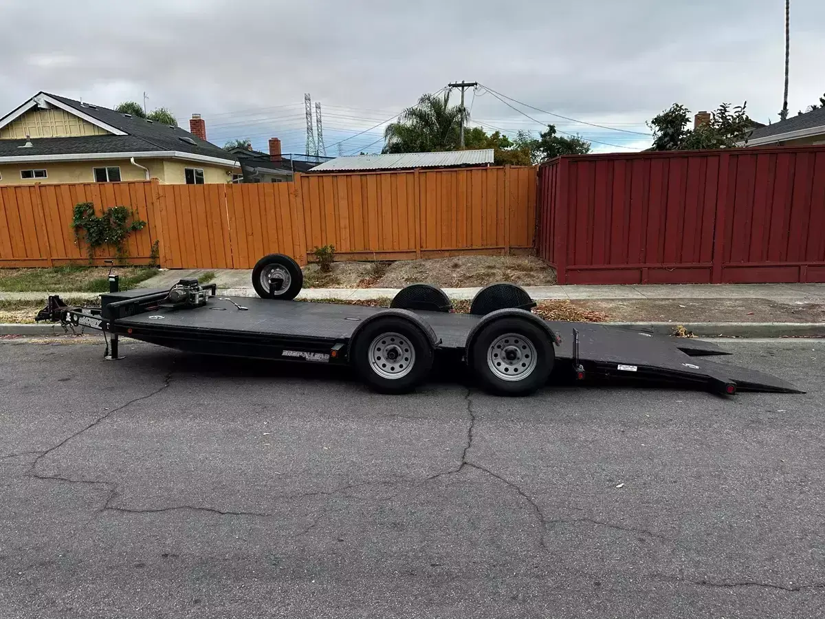 Frankie G trailer rental listing photo